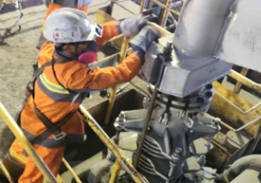 Main Lance 해체 작업 사진